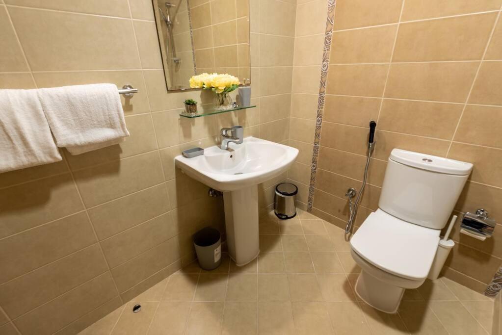 Supurb 2 Bed Sea Front * Abou Dabi
